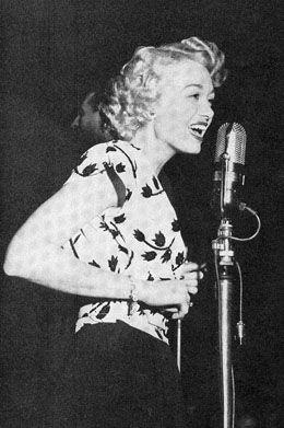 June Christy. My current voice obsession. Do you think if I listen enough some of her husky loveliness will transfer into my voice?? Blossom Dearie, June Christy, Alex Dimitriades, Vintage Stars, Current Obsession, Jazz Artists, All That Jazz, Jazz Musicians, Hello World