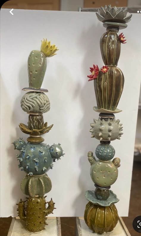 Ceramic Yard Art Ideas, Clay Totem Poles, Garden Stacks Pottery, Clay Totem Poles Ideas, Pottery Totem Poles, Ceramic Totem Poles, Garden Pottery Ideas, Stepping Stone Crafts, Clay Totems