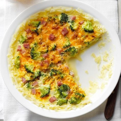 Cheesy Broccoli And Ham Quiche Exps Sdjj18 17961 B02 08 3b 2 Ham And Broccoli Quiche, Ham Quiche Recipe, Broccoli Quiche Recipes, Filling Breakfast Recipes, Ham And Broccoli, Ham Quiche, Overnight Breakfast Recipes, Broccoli Quiche, Cheesy Ham