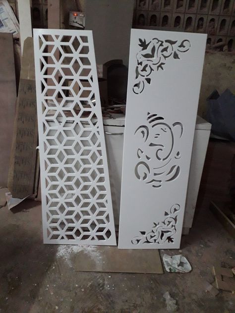 Corian jali and fabrication Mandir Side Jali, Mandir Side Wall Design, Mandir Door Cnc Design, Mdf Jali Design, Pooja Units, Pooja Cabinet, Mandir Door, Jali Designs, Puja Unit