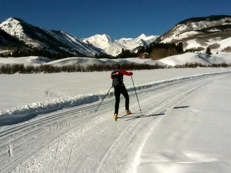 Top things to do in Crested Butte, Colorado Strength For Runners, Skiing Colorado, Superman Workout, Xc Skiing, Cold Weather Running, Colorado Bucket List, Running In Cold, Stretches For Runners, Half Marathon Training Plan