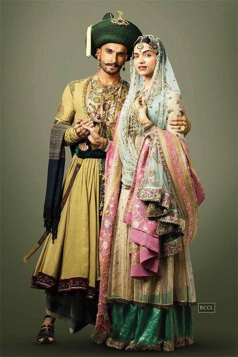 Couple Indian, भारतीय इतिहास, Bajirao Mastani, Deepika Ranveer, Bollywood Couples, Desi Clothes, Ranveer Singh, Indian Dress, Indian Fabric