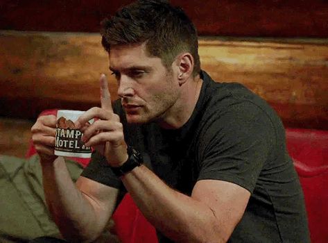 Jensen Ackles Gif, Supernatural Gif, Dean Winchester Gif, Dean Winchester Shirtless, Boy Walking, Dean Winchester Funny Gif, Dean Winchester Kiss Gif, Dean Winchester Drinking Gif, Supernatural Gifs