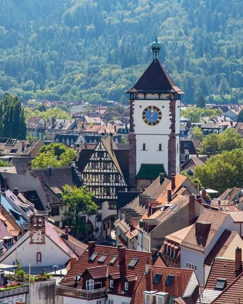 The silhouette of Freiburg im Breisgau is made up of breathtaking architecture. The city occupies a spot in Germany’s beautiful Black Forest region and is perfect for a weekend away once travel picks up. 📍Freiburg im Breisgau, Germany 📸 Andrew Duke, Alamy Bacharach Germany, Breathtaking Architecture, Freiburg Germany, German Cities, Gap Year Travel, German Study, Sc Freiburg, Semester Abroad, European Tour