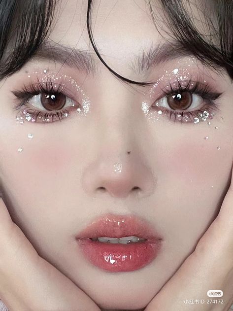 Makeup Layout, Concert Makeup, Sparkly Makeup, Rhinestone Makeup, Flower Knows, Doll Eye Makeup, Rave Makeup, Make Dreams Come True, Ethereal Makeup