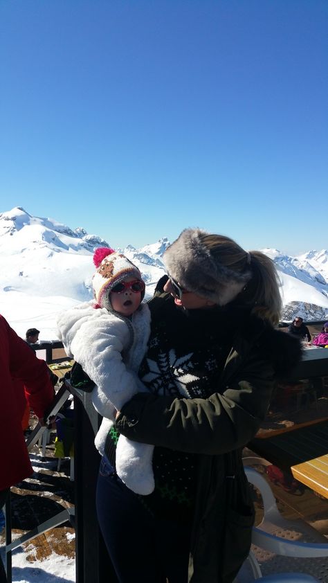 skiing in flaine part 2 mum and baby hollygoeslightly  http://hollygoeslightly.co.uk/travel/skiing-in-flaine-part-2  #ski #skiing #skiholiday #skifashion #skibaby #baby #mummy #holiday #travel #lifestsyle #lblogger #tblogger #blogger #pblogger Skiing Family Aesthetic, Skiing With Kids, Kids Skiing, Baby Skiing, Skiing Aesthetic, Ski Aesthetic, Mum And Baby, Ski Family, Kids Skis