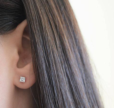 Everyday Earrings Simple, Square Diamond Studs, Square Diamond Earrings, Ruby Jewelry Necklaces, Shine Like A Diamond, Square Basket, Female Energy, Preppy Jewelry, Earring Fashion