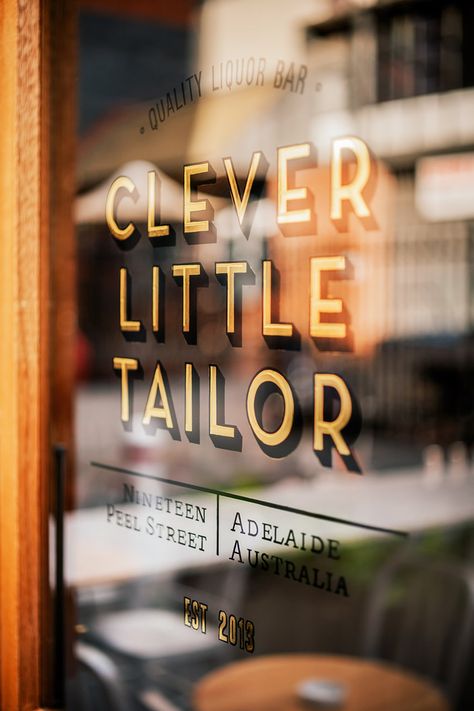 Exterior Signage Design, Bar Deco, Window Signage, Vintage Letters, Shop Signage, Exterior Signage, Design Window, Window Graphics, Window Signs