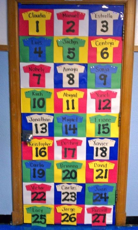 27 Great Ideas for a Sports Classroom Theme - WeAreTeachers Sports Bulletin Boards, School Sports Theme, Sports Theme Classroom, Team Theme, Sports Classroom, Olympic Theme, School Doors, Theme Classroom, Football Themes