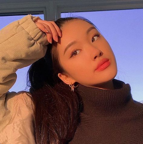 Ivy Li, Body Goals, Ivy, Choker Necklace, Hoop Earrings, Lips, Queen, Instagram Photos, Hair