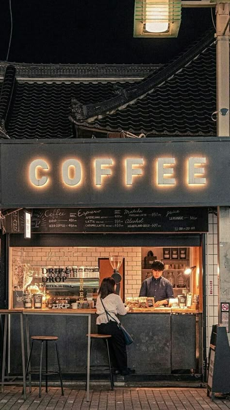 Korea Life Aesthetic, Korean City Aesthetic, Korean City, Korean Coffee, Korean Cafe, Drip Drop, South Korea Seoul, Coffee Shop Aesthetic, Coffeehouse