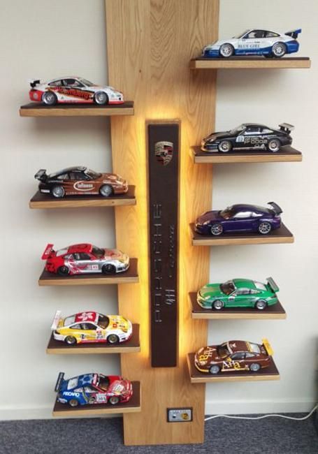 Wall Decorating with Toy Cars, Kids Storage and Organization Ideas Declutter Kids Room, Car Model Display, Toy Car Display, Diecast Cars Display, Porsche Art, Hot Wheels Storage, Hot Wheels Room, Storage And Organization Ideas, Toy Car Garage