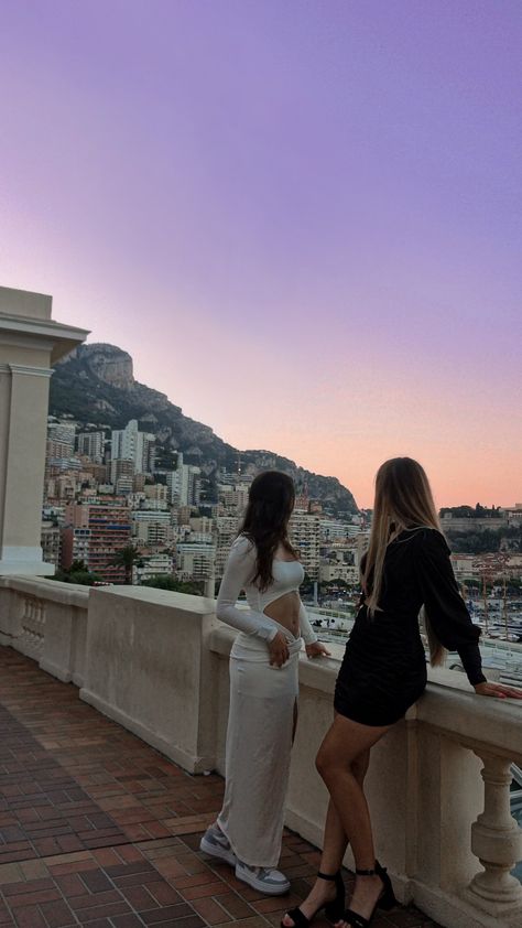 Monaco Aesthetic Rich, Monaco Trip Aesthetic, Monte Carlo Aesthetic Outfit, Monaco Instagram Pictures, Monaco Girl Aesthetic, Monaco Gp Aesthetic, Monaco Lifestyle Aesthetic, Monaco Photo Ideas, Club Monaco Outfit