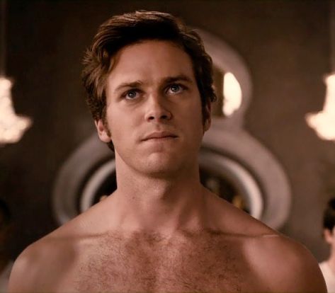 Armie Hammer Shirtless, Shirtless Actors, Armie Hammer, The Man From Uncle, Lovely Eyes, The Social Network, American English, Chest Workout, Hottest Celebrities