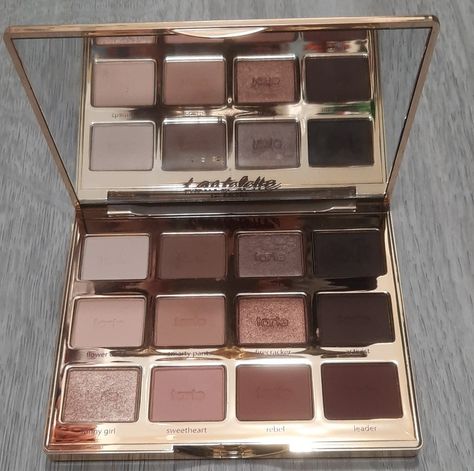 Tartlette Palette, Essential Makeup Brushes, Makeup Pallets, Makeup Palettes, Tarte Makeup, Eyeshadow Pallets, Makeup Obsession, La Face, Makeup Palette