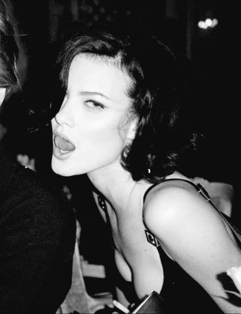 Shalom Harlow, I Love Her, Love Her, A Woman, I Love, Black And White, White, Black