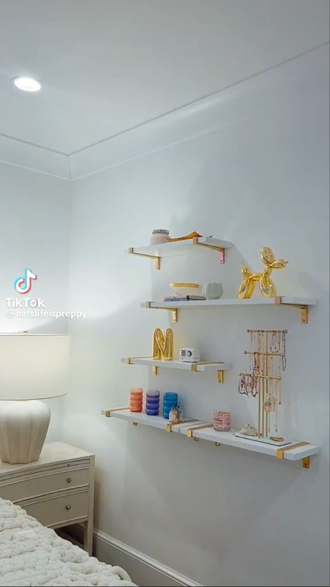 Preppy Shelves, Shelves On Wall, Teen Room Makeover, Room Maker, Blue Preppy, Bedroom Updates, Preppy Room Decor, Preppy Room, Room Makeover Inspiration