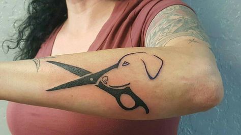 Dog head scissors Dog Grooming Tattoo Ideas, Dog Grooming Tattoo, Groomer Tattoo, Dog Groomer Tattoo, 3 Tattoo, Dog Groomer, Dog Tattoos, Pet Grooming, Dog Grooming