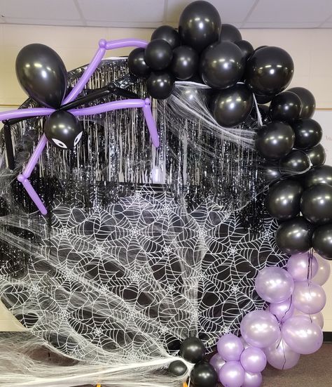 Halloween Party Circle Arch Spider balloon backdrop Halloween Balloon Circle Arch, Spider Balloon, Halloween Arch, Balloon Ring, Spider Unit, Halloween Balloons Decorations, Spider Theme, Balloon Business, Circle Arch