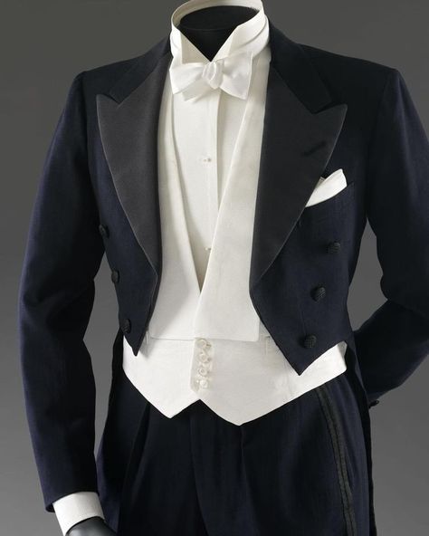 Gentlemen Only | ZsaZsa Bellagio - Like No Other Anderson Sheppard, Theatre Performance, Black And White Tuxedo, Mens Formal Wear, Fred Astaire, The Theatre, Black Tuxedo, Tuxedo For Men, Wedding Suits Men