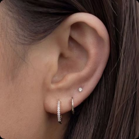 Two Persings Ear, Three Pierced Earrings, Tripple Earring Set, First Second And Third Piercing, Seconds Ear Piercing Aesthetic, Cute Piercings Ears Simple, Third Earlobe Piercing, Eat Pericing Ideas Simple, Double Piercing Earrings Ideas Silver