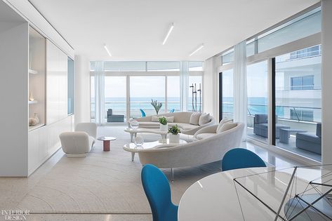 15 Luxurious Living Rooms Small Beach Apartment Interior Design, Beach Apartment Interior Design, Beach Apartment Interior, Miami Beach Interior Design, Miami Decor Interior Design, Miami Beach Apartment, Beach Apartment Decor, Large Apartment, Miami Apartment