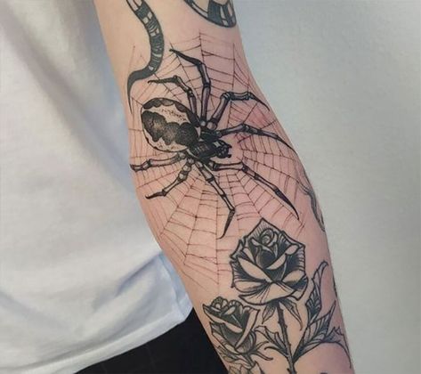 Tattoo Crane, Spider Web Tattoo, Web Tattoo, Elbow Tattoos, Spider Tattoo, Creepy Tattoos, Spooky Tattoos, Knee Tattoo, Black Ink Tattoos