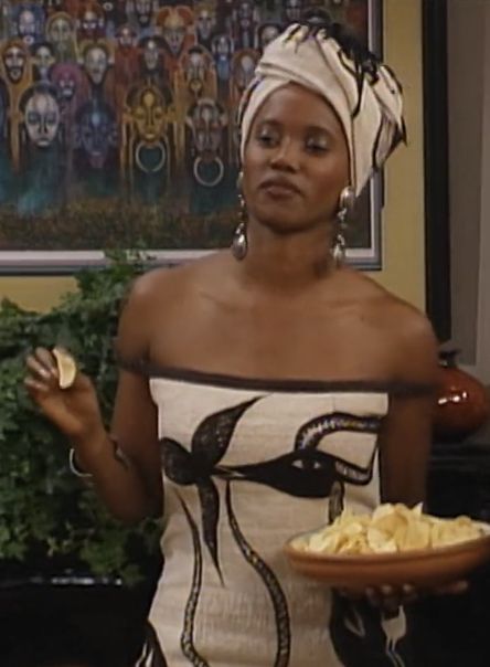 Max From Living Single, Maxine Shaw Hair, Maxine Shaw Outfits, Regine Living Single Outfits, Maxine Shaw Living Single, Maxine Shaw Living Single Outfits, Living Single Show, Living Single Outfits, Living Single 90s Outfits