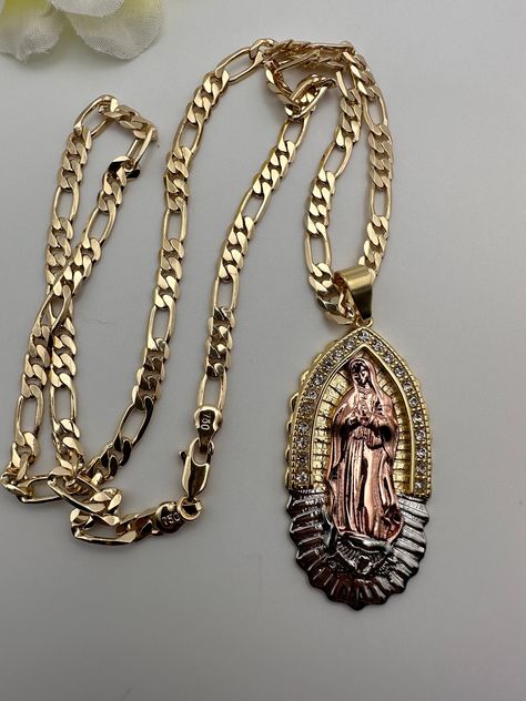 24" long chain with pedant  Gold plated  Oro bañado  Con cadena 24" largo Mexican Necklace Traditional, Mexican Necklace Gold, Hispanic Jewelry, Virgin Mary Necklace Gold, Mary Necklace Gold, Betty Boop Jewelry, Mexican Necklace, Guadalupe Necklace, Custom Gold Jewelry