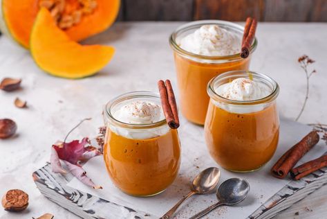 Quick and Easy Vegan Pumpkin Pudding Recipe Vegan Pumpkin Pudding, Pumpkin Pudding Recipes, Clean List, Chocolate Chip Cake Recipe, Pumpkin Pasta Sauce, Vegetarian Recipes Dessert, Vegan Pudding, Friendsgiving Food, Dairy Free Pumpkin