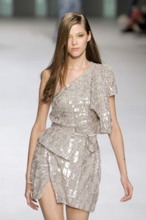 METAL LOVE Silver Dress Short, Eli Saab, Metallic Pleated Skirt, Ellie Saab, Elie Saab Spring, Elie Saab Couture, Short Party Dress, Naeem Khan, Pencil Skirts