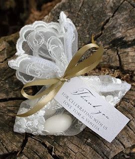 Jordan Almonds Wedding Favors: Jordan almonds wrapped in lace. Almond Wedding Favours, Italian Wedding Traditions, Italian Wedding Favors, Sugared Almonds, Jordan Almonds, Creative Wedding Favors, Inexpensive Wedding Favors, Italian Bags, Wedding Favors Cheap