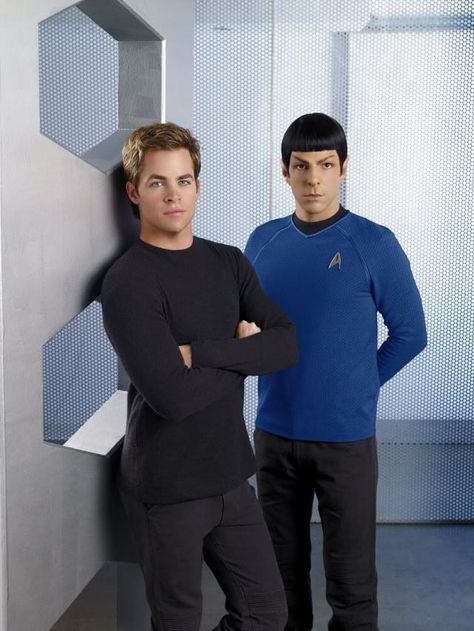 New Star Trek Movie, Kirk And Spock, Star Trek Logo, Stark Trek, Star Trek Reboot, Star Trek 2009, James T Kirk, New Star Trek, Star Trek Beyond