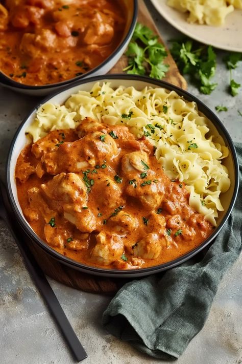 Whole Food Winter Recipes, Winter Meal Ideas Comfort Foods, Cozy Chicken Dinner Recipes, Cozy Winter Dinner Recipes, Quick Winter Dinner Ideas, Paprikash Chicken, Paprikash Hungarian, Folk Recipes, Chicken Paprikash Recipe