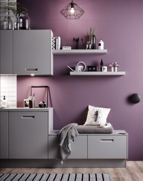 Cozy Bedroom Colors, Bedroom Ideas For Small Rooms Diy, Room Color Combination, Bedroom Furniture Layout, Room Wall Colors, Purple Bedrooms, Luxury Bedroom Decor, Bedroom Wall Designs, Bedroom Wall Colors