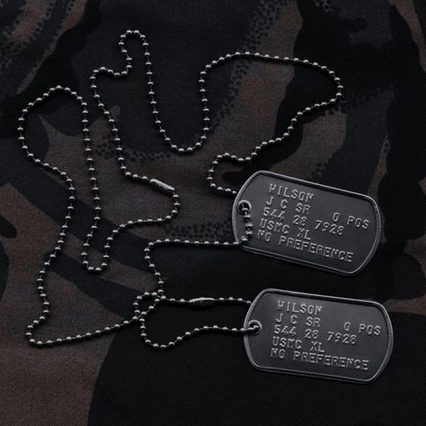 Dystopian Books, Special Ops, Masked Man, Phone Themes, Character Aesthetic, Black Widow, Call Of Duty, Book Aesthetic, Dog Tags