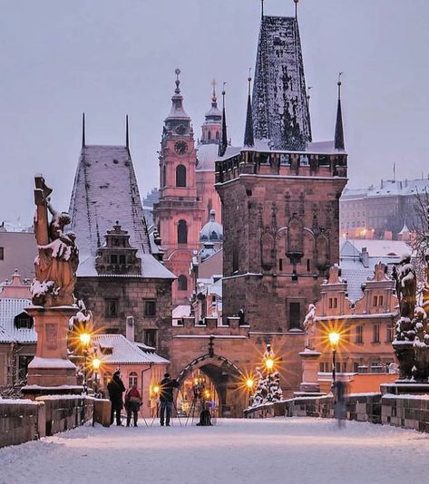 Kingdom Of Bohemia, Prague Old Town, Praha Prague, Prague Castle, Old Town Square, Santa Claus Is Coming To Town, Places In Europe, Prague Czech Republic, Prague Czech