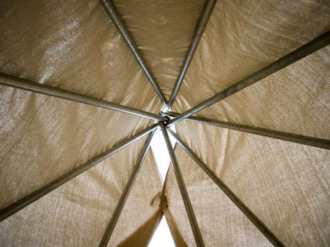 Create a play space or quiet outdoor napping spot with this simple canvas teepee. Diy Teepee Tent Outdoor, No Sew Teepee, Diy Teepee Tent, Canvas Teepee, Diy Teepee, Modern Outdoor Chairs, Houses In America, Canvas Drop Cloths, Hgtv Garden