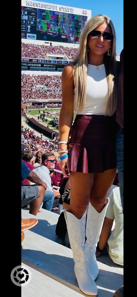 Burgundy Game Day Outfits, Black Skirt Game Day Outfit, Cowboy Game Outfit, Game Day Outfit Maroon, Maroon Football Game Outfit, Ms State Game Day Outfit, A&m Gameday Outfit, Maroon Gameday Outfit, Maroon And White Outfits