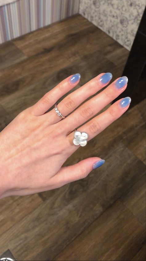 Jelly Nails Short Almond, Blue Douyin Nails Short, Blue Jelly Nails Short, Ombré Jelly Nails, Blue Jelly Nails Acrylic, Blue Jelly Nails Korean, Water Blue Nails, Blue Blush Nails, Normal Nail Polish Ideas