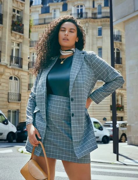 Dark Academia Outfit Ideas, Plus Size Dark Academia, Academia Wardrobe, Womens Plaid Blazer, Academia Clothing, Curvy Clothes, Fashion Expression, Dark Academia Outfits, Dark Academia Outfit