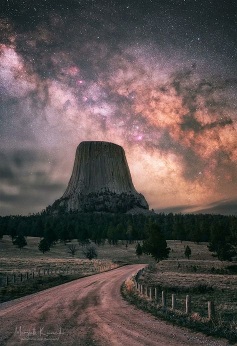 The SETI Institute on Twitter: "#PPOD: Devil's Tower in Wyoming was formed when a shallow magmatic intrusion underground cooled slowly. The slow cooling caused columnar jointing or cracking in the rocks, which were revealed here once the surrounding sedimentary rock was eroded away. Credit: @MKiczenski… https://t.co/m076HMbDuU" Devils Tower, Milky Way, Wyoming, Night Sky, Tower, On Twitter, Stars, Twitter