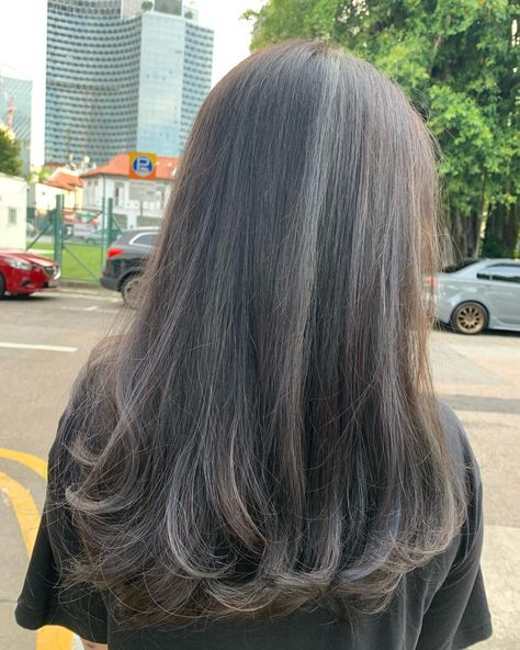 Top Styles For Women, Long Hair Bridal Styles, Transitioning To Gray Hair, Long Hair Bridal, Growing Out Hair, Long Bridal Hair, Grey Hair Dye, Perfect Hair Color, Transitioning Hairstyles