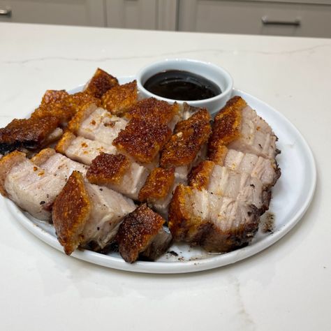 Crispy Roast Pork (Chinese Style) - Kwokspots Lechon Recipes, Roast Pork Chinese Style, Crispy Roast Pork, Pork Chinese, Chinese Roast Pork, Cooking Pork, Salmon Marinade, Garlic Parmesan Chicken Wings, Chinese Pork