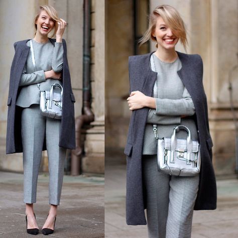 Metallic Bag Outfit, Grey Bag Outfit, 2015 Outfits, Metallic Handbags, Gray Handbags, Bag Outfit, Silver Bags, Handbag Outfit, Metal Clothing