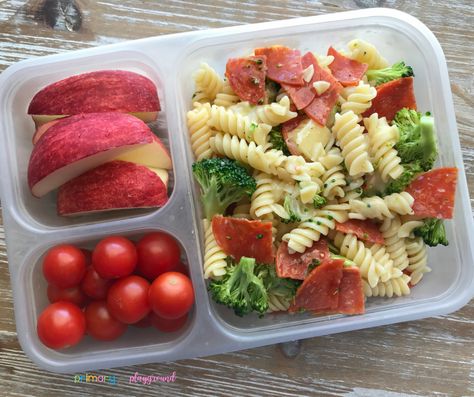 Easy Teacher Lunchbox Ideas Third Grade Lunch Ideas, Teacher Lunch Box Ideas, Teacher Lunchbox Ideas, Teacher Lunches Ideas, Primary School Lunch Box Ideas, Teacher Lunch Ideas Healthy, Easy Lunches For Teachers, Teacher Meal Prep Lunch, Teacher Lunches Meal Prep