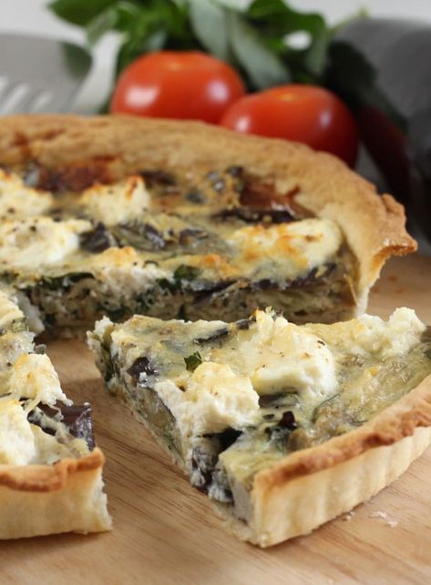 Eggplant Ricotta, Roasted Aubergine, Ricotta Tart, Savory Pies Recipes, Easy Vegetarian Dinner, Veggie Dinner, Veggie Meals, Roast Eggplant, Savory Tart