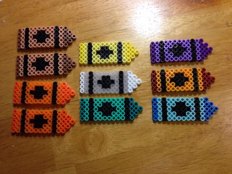 Perler Bead Crayon, Alt Crafts, Melted Beads, Perler Beads Ideas, Hama Mini, Hamma Beads Ideas, Pixel Beads, Stanley Cups, Pearl Beads Pattern