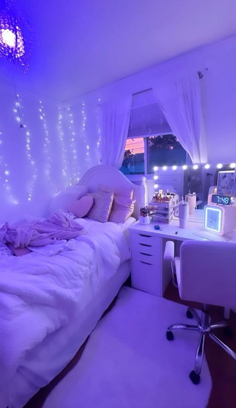 Bedroom Ideas Full Room View, Teen Bedrooms Girls Ideas, Preppy Room Decor Bedroom, Aesthetic Bedrooms For Teens, Small Girly Room Ideas, Cute Small Rooms, Room Ideas Teenagers Girl, Teen Room Ideas Girl, Teen Girl Room Aesthetic