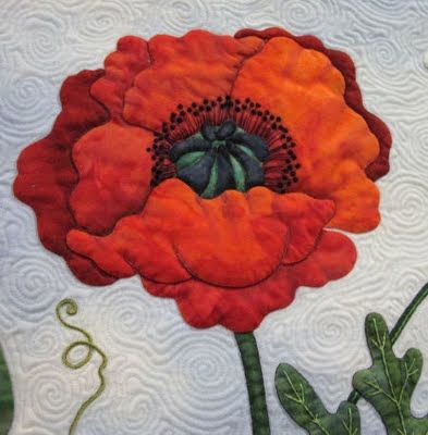 Poppy Quilt, The Quilt Show, Flower Quilts, Landscape Quilts, Flower Quilt, Applique Quilting, Applique Pattern, Hand Applique, Mini Quilts